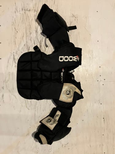 Sher-Wood Goalie Chest Protector (Used)