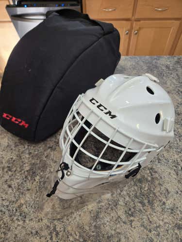Senior Large CCM 9000 Goalie Mask (Used)