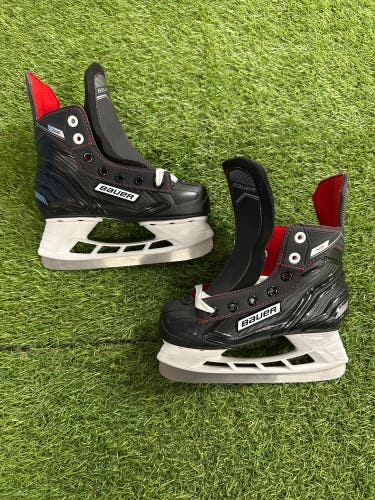 Bauer NS Youth 13 Hockey skates