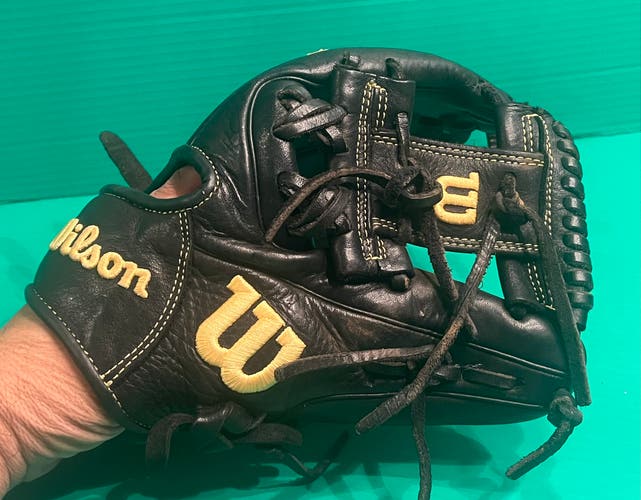 Wilson A950 RH Infield Baseball Glove 11.5" (Used)