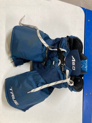 Blue Junior Small True A6.0 Hockey Pants (Used)