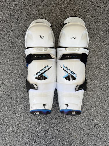 Senior Bauer Vapor Flylite 14" Shin Pads (Used)