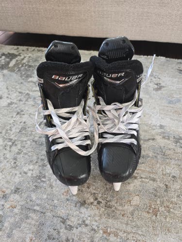 2020 Bauer BTH20 Supreme Matrix (SMU) Hockey Skates Size 5
