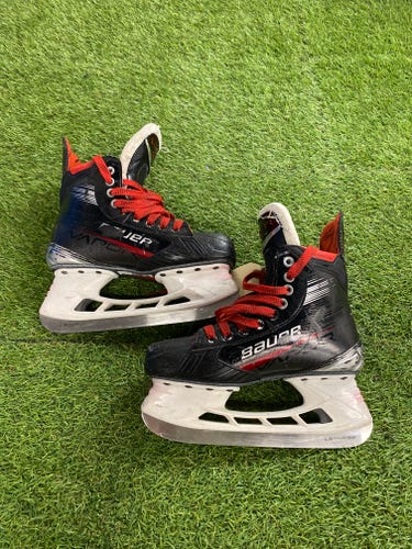 Bauer Vapor X4 Hockey Skates | Size 5 Fit 2