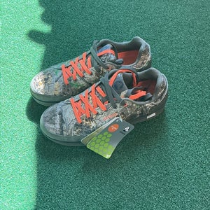 Crocs Golf Shoes Mens SZ 7.5 Camo Realtree Orange Spikeless Lightweight Sneakers