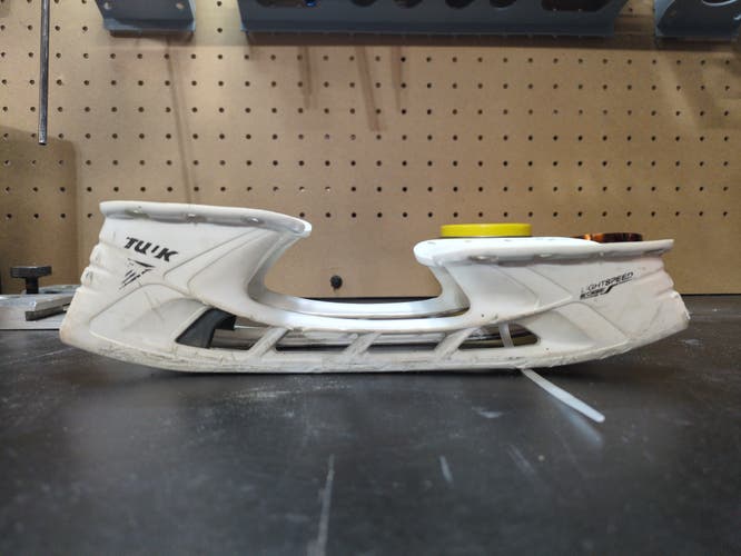 Bauer TUUK Lightspeed Edge 254 mm Pair (Used)