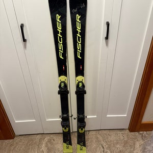Fischer RC4 World Cup SL Jr. 138 cm Racing Skis With Bindings Max Din 10 (Used)