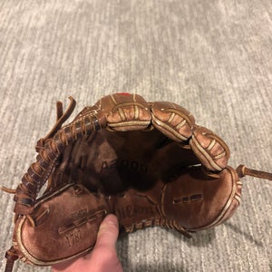 Wilson A2000 1786 RH Infield Baseball Glove 11.5" (Used)