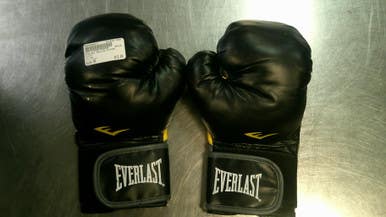 Used Everest Boxing Gloves Black Senior 11868-S000066277