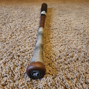 Mine Balanced 100% European Beechwood  Bat (-3) 29 oz 32" Excellent Condition.Classic Brown/ Black