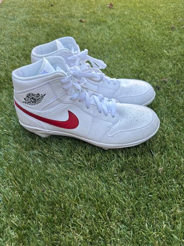 White Men's Size M 12.0 (W 13.0) Adult Nike Air Jordan High Top Metal (Used)