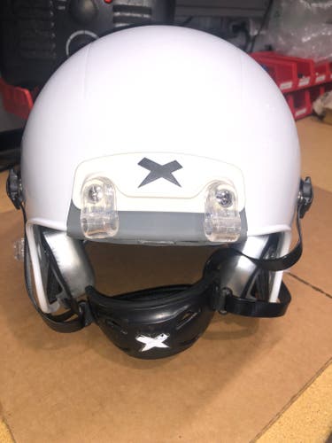 USED XENITH X2E+ ADULT FOOTBALL HELMET - LARGE - METALLIC WHITE