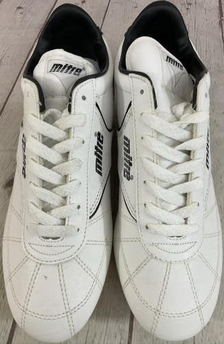 Mitre Titan Youth Unisex Soccer Cleats Lace Up Low Top Foam Inner Soles White
