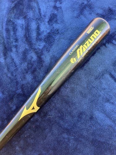 2019 Mizuno Classic Series MZB 62 Bamboo Bat BBCOR Certified (-3) Bamboo 30 oz 33" (Used)