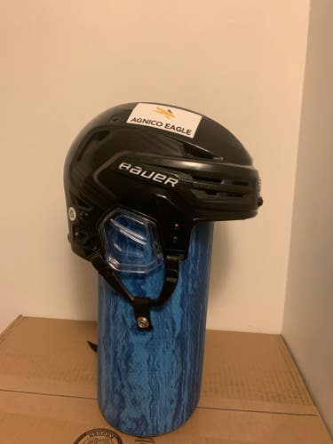 Small Bauer Re-Akt 85 Helmet (Used)