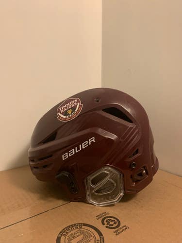 Medium Maroon Bauer Re-Akt 85 Helmet (Used)