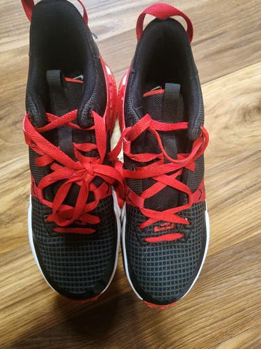 Kid's 7Y (Big Kids / Youth) Nike lebron witness 7 Shoes (Used)