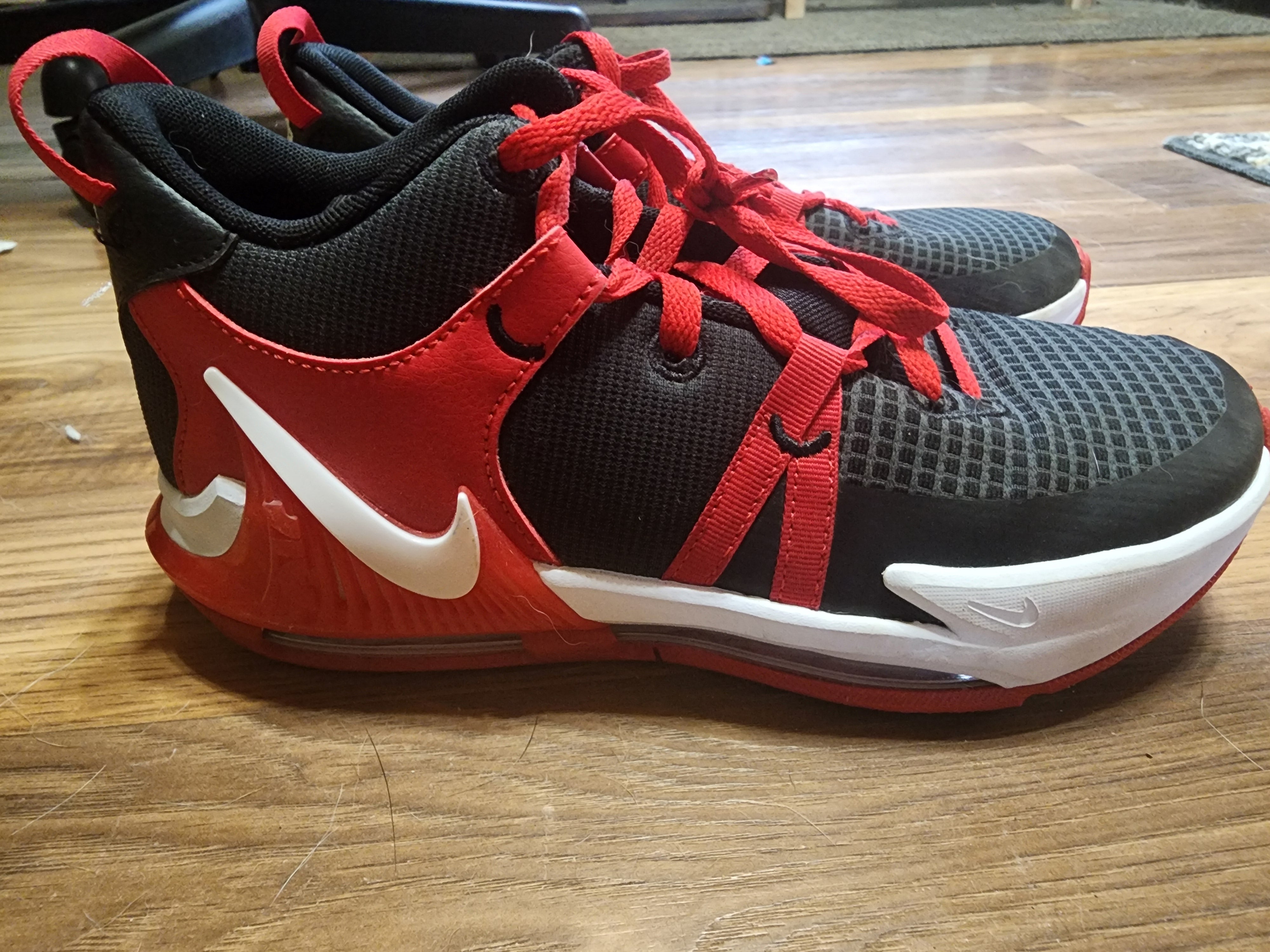 what is 7y in nike shoes