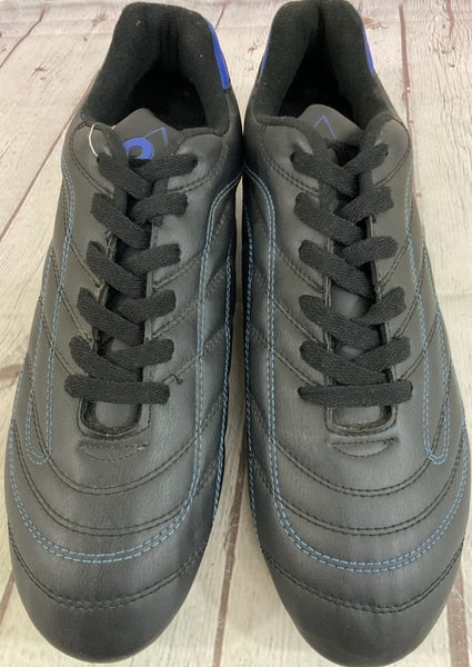 Riddell Striker II Mens Size Eleven Low Top Soccer Cleats Genuine Leather Black