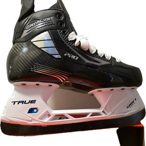 True Catalyst Pro Hockey Skates Wide Width Pro Stock 8-Erik Karlsson (New)