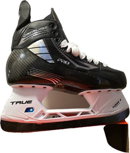 True Catalyst Pro Hockey Skates Wide Width Pro Stock 8-Erik Karlsson (New)