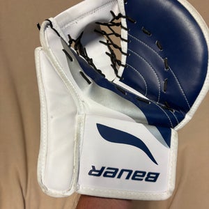 Bauer Performance goalie glove Regular (Used)