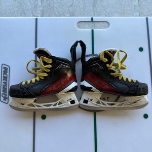 2023 CCM JetSpeed FT 680 Hockey Skates Regular Width Size 5.5 (Used)