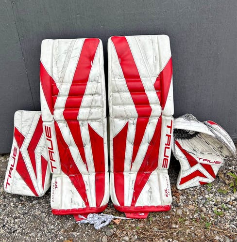 True 7X3 intermediate hockey goalie glove, blocker, pads 31 + 2