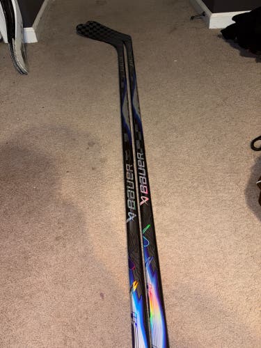 Senior Bauer Vapor FlyLite Left Hand Hockey Stick P92 (New)