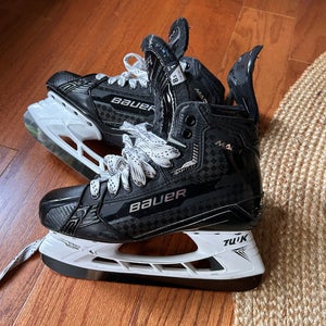Bauer   8.5 D Supreme Mach Hockey Skates