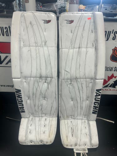 36" 2019 Vaughn Velocity V7 Goalie Leg Pads (Used)