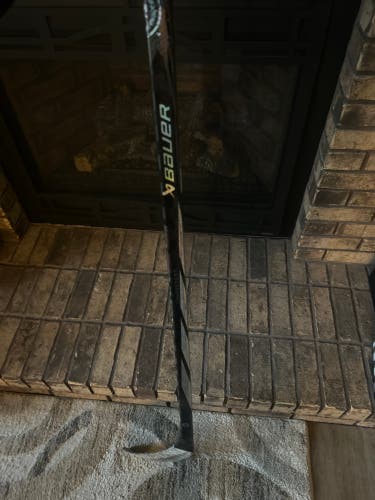 Junior Bauer Proto-R Left Hand Hockey Stick P28 (Used)