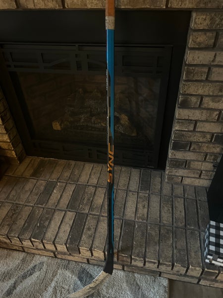 Junior Bauer Nexus Sync Left Hand Hockey Stick P28 (Used)