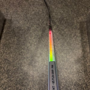 Intermediate CCM JetSpeed FT8 Pro Right Handed Hockey Stick 65 Flex P88 (New)