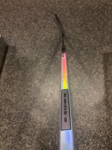 Intermediate CCM JetSpeed FT8 Pro Right Handed Hockey Stick 55 Flex P88 (New)