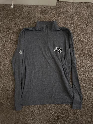 Gray Adult Unisex Medium/Large Sweatshirt (Used)
