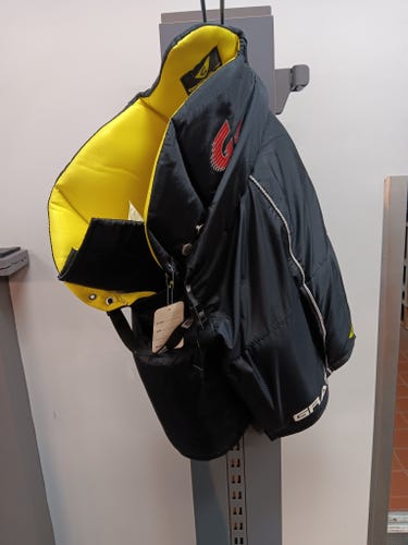 Junior Large Graf G300 Hockey Pants (New)
