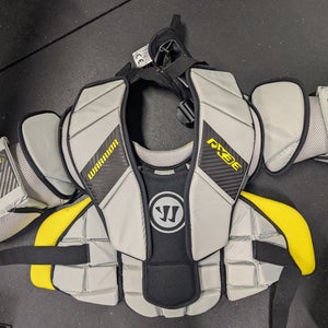 Small / Medium Warrior Goalie Chest Protector (Used)