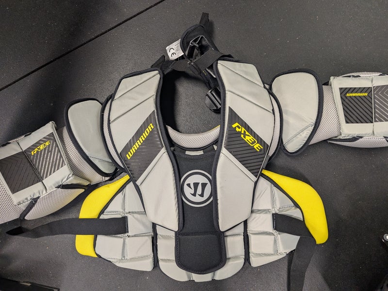Small / Medium Warrior Goalie Chest Protector (Used)