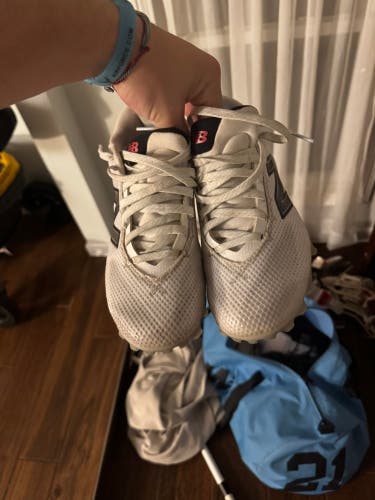 New Balance freeze lx5.0 low size 9.5 wide