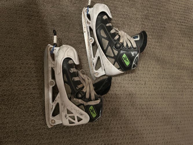 Reebok 3K Hockey Goalie Skates Size 3 (Used)