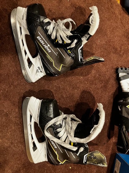Bauer Supreme M40 Hockey Skates Junior Size 1 EE Wide