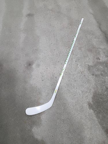 Senior Warrior Alpha Deluxe 20th Anniversary Right Handed Hockey Stick W03 85 flex