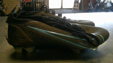 Used Nike Soccer Cleats Black Junior 05 11868-S000066196