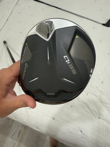 Men's TaylorMade Qi35 Right Handed Driver Stiff Flex 10.5 Loft (Used)