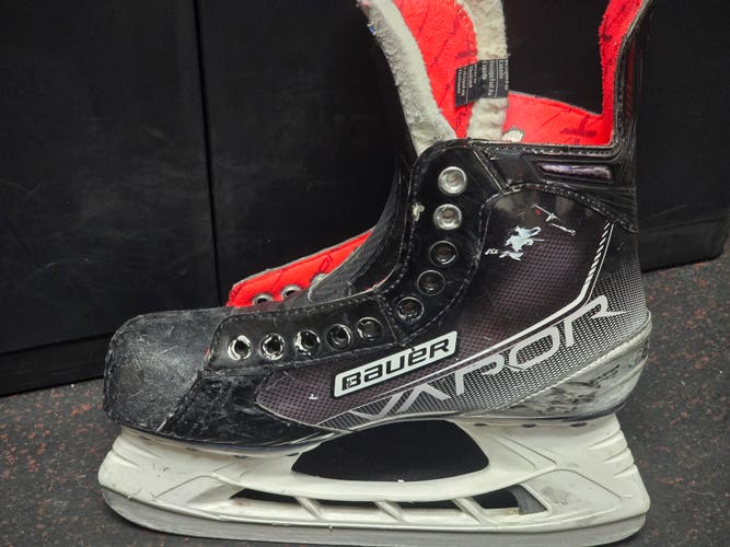 Bauer Vapor X3.7 Hockey Skates Extra Wide Width Size 6 (Used)
