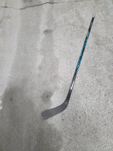 New Senior Bauer PULSE Right Handed Hockey Stick P88 87 flex