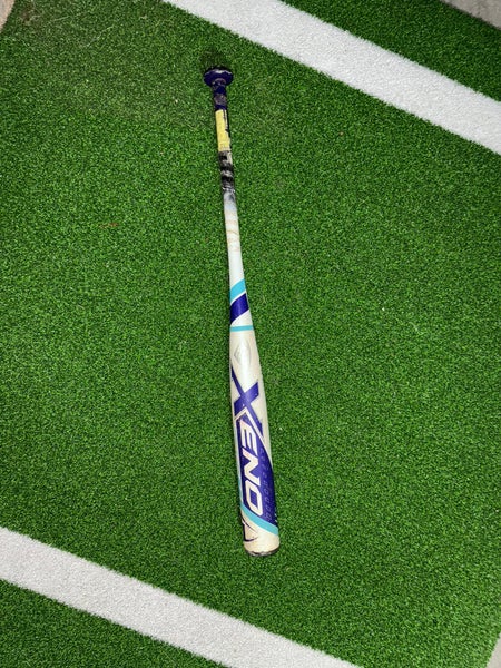 2017 Louisville Slugger Xeno Composite Bat (-11) 19 oz 30" (Used)