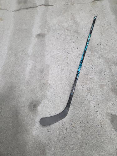 New Senior Bauer PULSE Right Handed Hockey Stick P92 77 flex