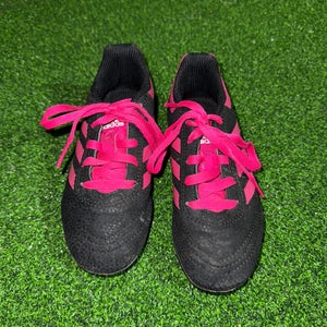 Black Kids 11K (Little Kids) Adidas Goletto Molded Cleats Cleats (Used)